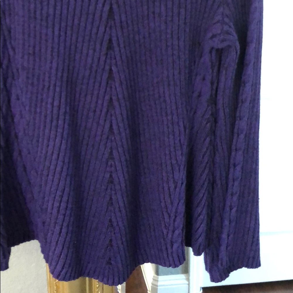 Sweater - Picture 5 of 5